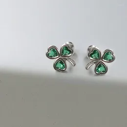 Boucles d'oreilles trèfle pour femmes, vert CZ Shamrock minuscule en acier inoxydable, bijoux de jour de St Patrick, accès d'oreille de mars