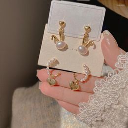 Boucles d'oreilles à tige coloré L Style français Simple perle forme d'amour mignon petit pour les femmes Design de mode fille bijoux quotidiens cadeau