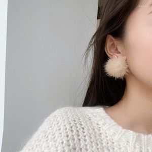 Pendientes de sementales Lindo pelota de piel Corea Cabello dulce Pearrillo Mujeres Personalidad Temperamento simple Joyería de peluquería