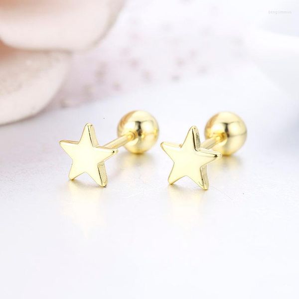 Boucles d'oreilles mignonnes Mini petite étoile à cinq branches vis arrière pour femmes enfants bébé filles en laiton couleur or Piercing bijoux Oorbellen