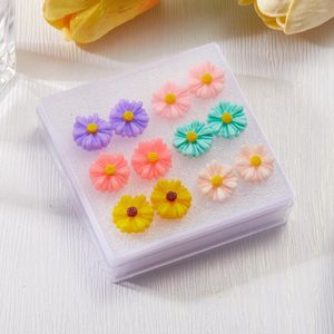 Stud -oorbellen Daisy Girls Flower Charms Ins Trendy Kawaii Kleurrijke bloemenjuwelen Gift voor kinderen Vrouwen
