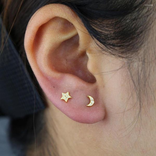 Boucles d'oreilles à tige délicates en argent sterling 925 mini minuscule petite boucle d'oreille plaquée or étoile de lune dépareillée