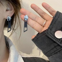 Stud Earrings Design Zipper Hoofd voor vrouwen Letter Afdrukken Creatieve gepersonaliseerde metaalstijl Accessoires Modejuwelen Geschenk