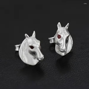 Stud-oorbellen Elegante en opvallende kleine prachtige mode Witte kleur Running Horse Walking Steed Earring voor cadeaus in damesstijl