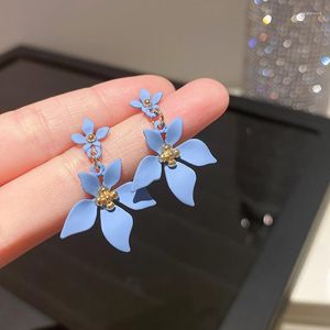 Boucles d'oreilles élégantes, fleur de camélia bleue, bohème, marguerite florale, bijoux de plage d'été pour femmes, anniversaire