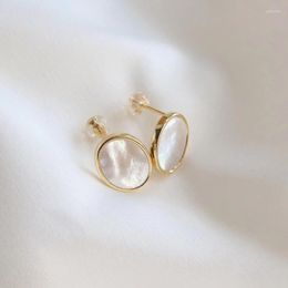 Boucles d'oreilles à tige élégant frais en blanc Fritillaria artificielle pour femmes boucles d'oreilles minimaliste mode Banquet bijoux en argent