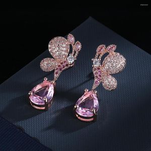 Boucles d'oreilles à tige élégantes dames couleur or Rose goutte de papillon mignon avec pendentif en cristal de breloques en pierre de Zircon rose