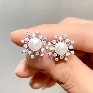 Boucles d'oreilles élégantes en forme de flocon de neige pour femmes, bijoux d'oreilles élégants en forme de flocon de neige avec CZ, bijoux d'oreilles pour filles, cadeaux