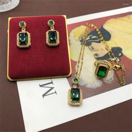 Stud -oorbellen Emerald zirkon ketting verstelbare ring set eenvoudige veelzijdige sieraden voor vrouwen verjaardagscadeau