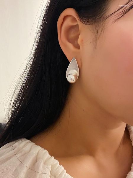 Boucles d'oreilles étalon niche de mode de mode européenne et américaine