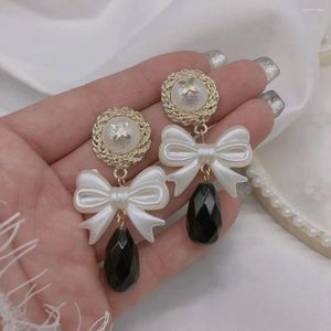 Boucles d'oreilles étalon les bijoux européens et les bijoux de perle de perle de nœud argent aiguille argentée douce style rétro polyvalent haut de gamme