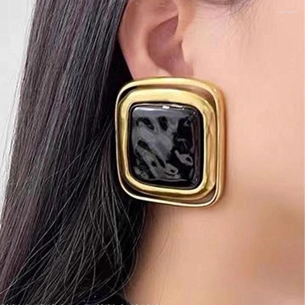 Pendientes de sementales clips de orejas rectangulares europeas y estadounidenses para mujeres Accesorio de joyería de viajeros de moda exagerados