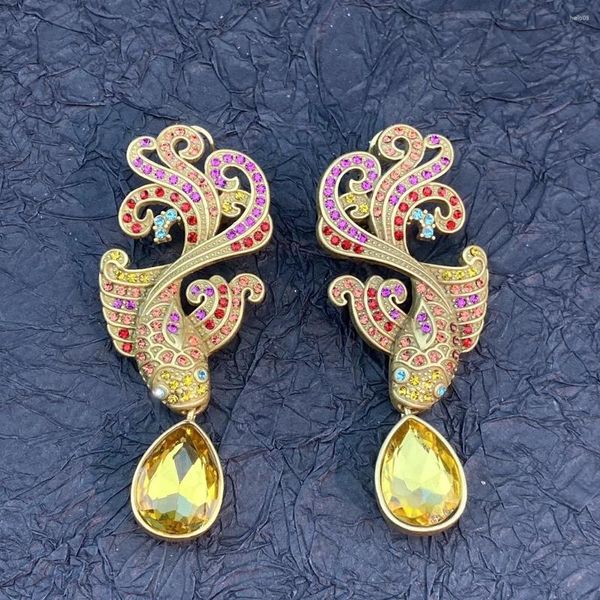 Pendientes de tuerca de estilo Retro europeo y americano, joyería de pez dorado para mujer, tendencia