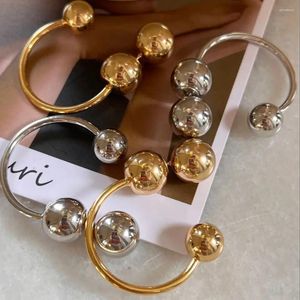 Stud -oorbellen mode 18k goud vergulde zilveren kleur roestvrijstalen ronde hoepel voor vrouwen voor- en achterkant bal