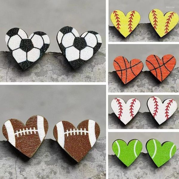 Boucles d'oreilles mode mignon coeur Football en bois pour les femmes Cool Football Rugby basket-ball Baseball fille boucle d'oreille accessoire