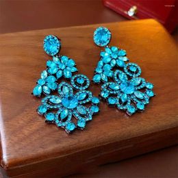 Boucles d'oreilles à clous en forme de fleur bleue, élégantes, légères, de luxe, pendentif polyvalent, strass exagérés