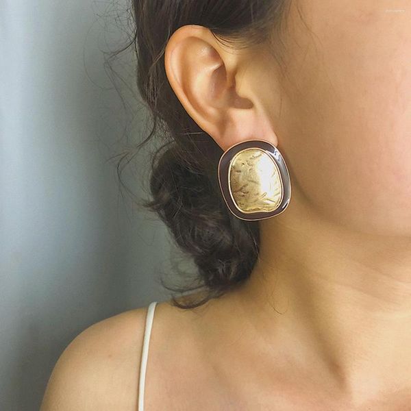 Pendientes de tuerca joyería de moda grande elegante Color oro mate con borde negro mujeres para fiesta regalo de boda al por mayor