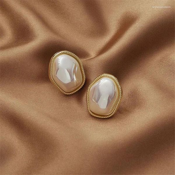 Boucles d'oreilles à clous pour femmes, bijoux simples et irréguliers, grand placage doré, fausse perle, cadeaux pour filles