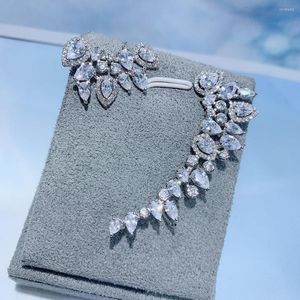 Stud -oorbellen mode unieke kubieke zirkonia kristallen manchet lange clip voor vrouwen bruiloftsfeestje sieraden SE16
