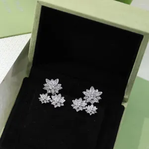 Stud-oorbellen modieus high-end S925 Sterling Silver All Diamond Three Snowflake geschikt voor vrouwen om dagelijks sieraden te dragen