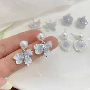 Stud -oorbellen Feehow Blue Flower Butterfly For Women Luxury Artificial Crystal Earring Daily Life Party Accessoires
