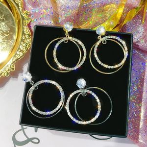 Boucles d'oreilles à clous pour femmes, cercle géométrique, tempérament clouté, Joker coréen, mode européenne et américaine exagérée