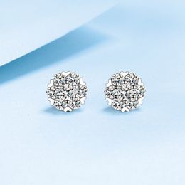 Stud -oorbellen voor vrouwen 925 Zilveren hartvormige zes klauw klein fris met cadeau juwelenbox 221119