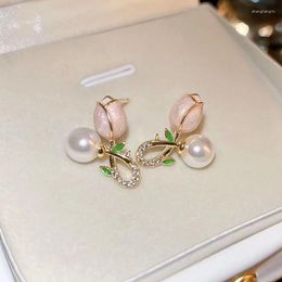 Pendientes de tuerca con luz francesa de lujo, flor de tulipán rosa, perla para mujer, circonita coreana, exquisito pendiente Retro, regalo de joyas de fiesta