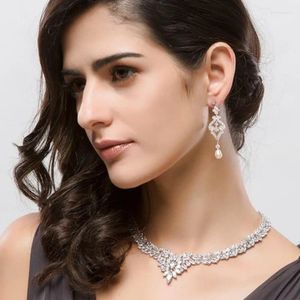 Boucles d'oreilles à tige en perles de Style cour rétro français, clous de mariée de haute qualité