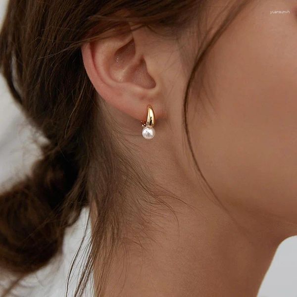 Boucles d'oreilles à clous pour femmes, bijoux romantiques français, perles rondes, faites à la main, cadeau de noël, Design inhabituel, pour filles