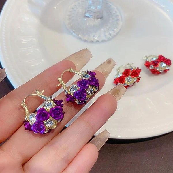 Pendientes de tuerca para niñas, rosa romántica, mujeres, encantador cumpleaños, regalo de terciopelo rojo, joyería de flores, aro para la oreja, accesorios para fiesta