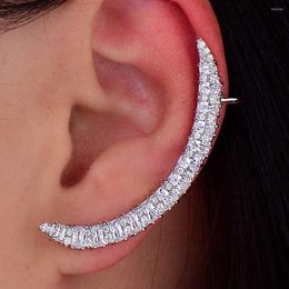 Boucles d'oreilles à tige GODKI Design de luxe Marvelous Cubic Zircon Crescent Moon Ear Bone Cuff Earring