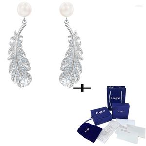 Pendientes de tachuelas Grace Fashion de alta calidad Nice perforada y deslumbrante patrón de plumas perlas joyas femeninas