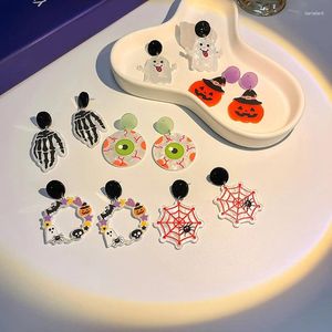 Pendientes de tuerca Tendencia de la moda de Halloween Cool Funny Pumpkin Head Ghost Spider Web Patrón de dibujos animados Pendiente Mujeres Joyería de fiesta exagerada Gif