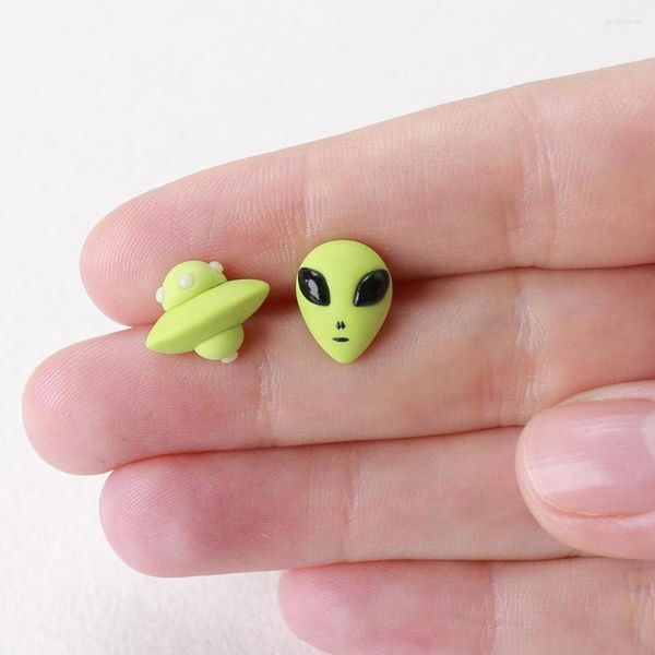 Pendientes de tuerca hechos a mano de arcilla polimérica lindo ET UFO para niñas niños joyería de moda mujeres dibujos animados Alien hombre regalo