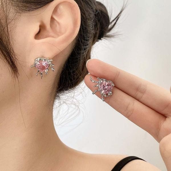 Boucles d'oreilles à tige coeur rose Zircon créatif pour femmes élégant Piercing clous d'oreille accessoires personnalisés bijoux petite amie cadeaux