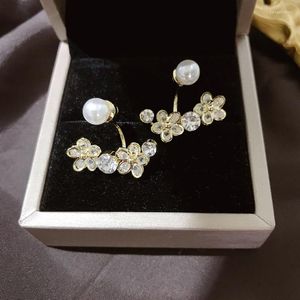 Boucles d'oreilles à tige haut de gamme fleur bijoux de luxe élégants 2023 vente en gros mode bal Banquet mariage romantique perle femmes accessoires