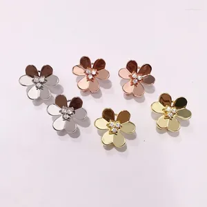 Boucles d'oreilles à clous pour femmes, finition haute, couleur or Rose, trèfle à trois feuilles, fleurs, Six pétales, bijoux à la mode, 2023