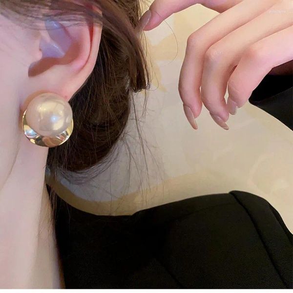 Boucles d'oreilles de haut niveau du tempérament coréen Big Pearl pour les femmes Cadeaux de mariage de bijoux brillant élégants