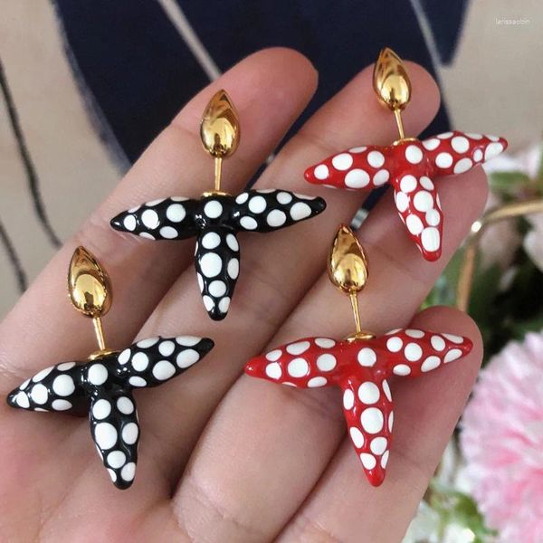 Pendientes de tuerca de alta calidad para mujer, dardos de moda, punto de onda Retro, goteo de aceite, gota de agua, Color rojo dorado, regalo de joyas de fiesta