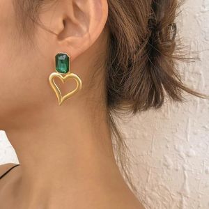Boucles d'oreilles en forme de cœur creux pour femmes, verre vert, couleur or, bijoux de fête, simples, à la mode, 2024