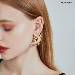 Pendientes HUANZHI 2023 Punk largo serpiente de cocodrilo para mujer joyería europea Color oro oreja pendientes para mujer regalo