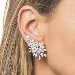 Huitan – boucles d'oreilles magnifiques pour femmes, avec pierre CZ éblouissante, Piercing d'oreille scintillant, bijoux de fête, goutte