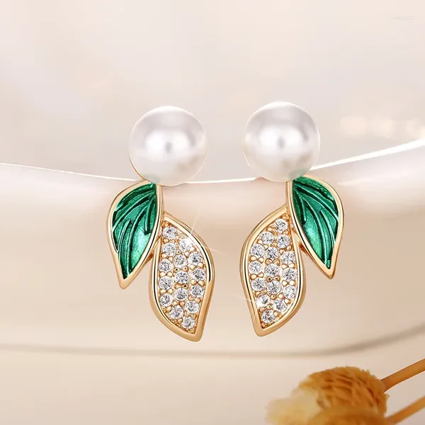 Boucles d'oreilles Huitan Ly conçu couleur or feuille tempérament élégant Imitation perle Chic oreille bijoux pour femmes cadeau