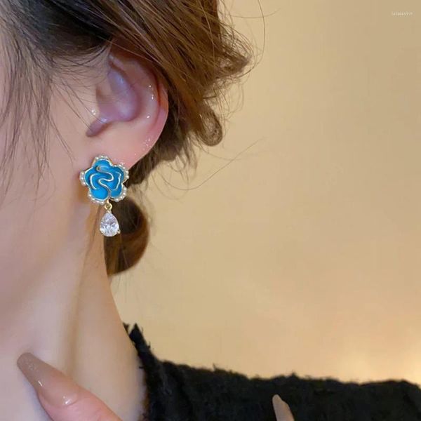 Boucles d'oreilles Imitation Fleur de perle baroque léger luxe en alliage zinc joail drop accessoires bleu