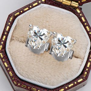 Aretes Inbeaut Plata 925 Excelente Corte Total 2 Ct D Color Moissanite Forever Love Heart Joyería chapada en oro blanco de 18 quilates