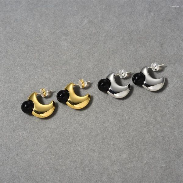 Boucles d'oreilles étalon Ins français Minimalic Metal Crescent incrusté Black Agate S925 Silver à aiguille niche de style vintage à la mode