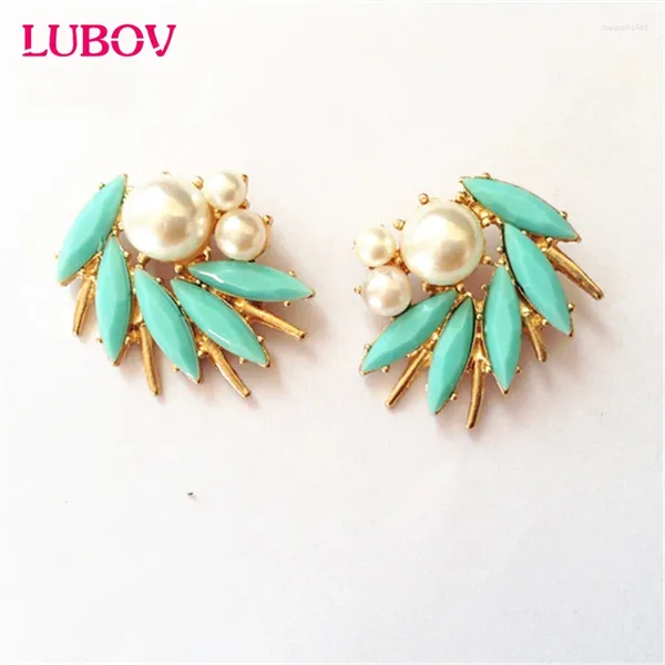 Pendientes de tuerca con forma de perla blanca irregular para mujer, decoración con punta de bronce antiguo, joyería de moda, regalo de Navidad a la venta