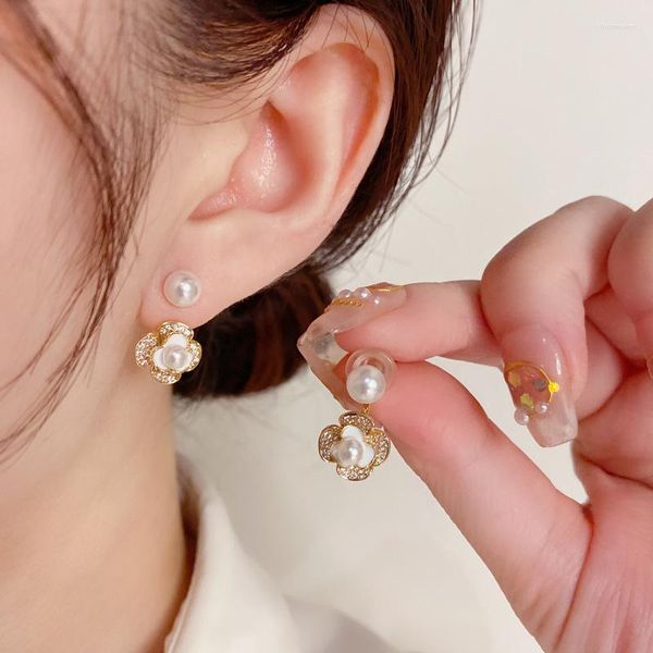 Boucles d'oreilles à tige japon et corée du sud aiguille en argent S925 petit frais avant arrière deux portant une fleur de perle douce exquise