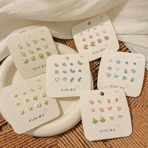 Boucles d'oreilles Stud Kadrufi Fashion coréenne Sweet Flower Heart Fruits mignon pour femmes filles kpop papillon
